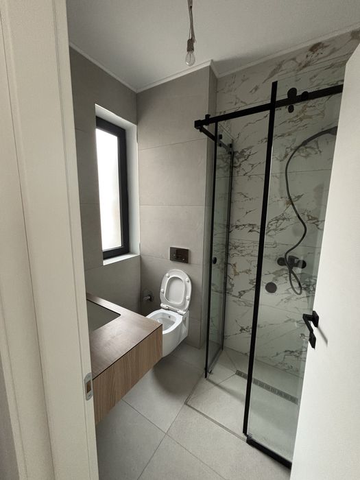 NOU !! VILĂ  de LUX Gata de Mutare !!