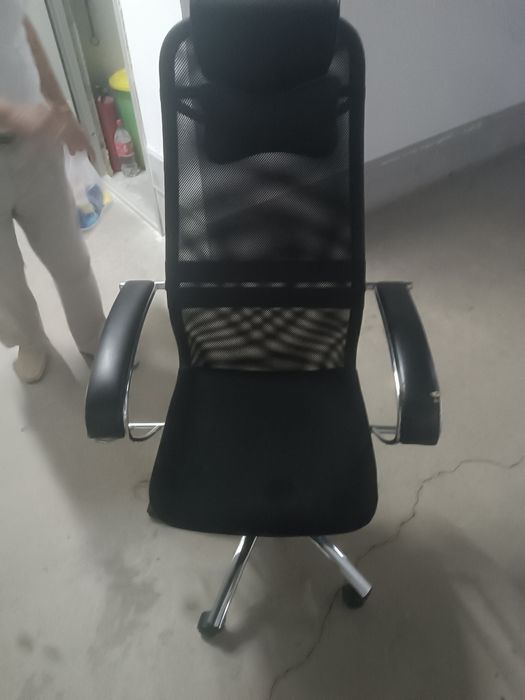 Продам кресло офисное