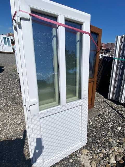 Depozit de usi si ferestre PVC