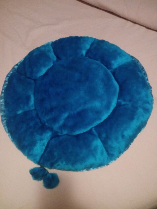 Лежанка для кошек и собак