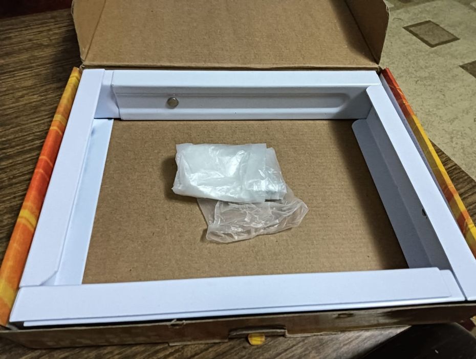 Кранштейн для микроволновки