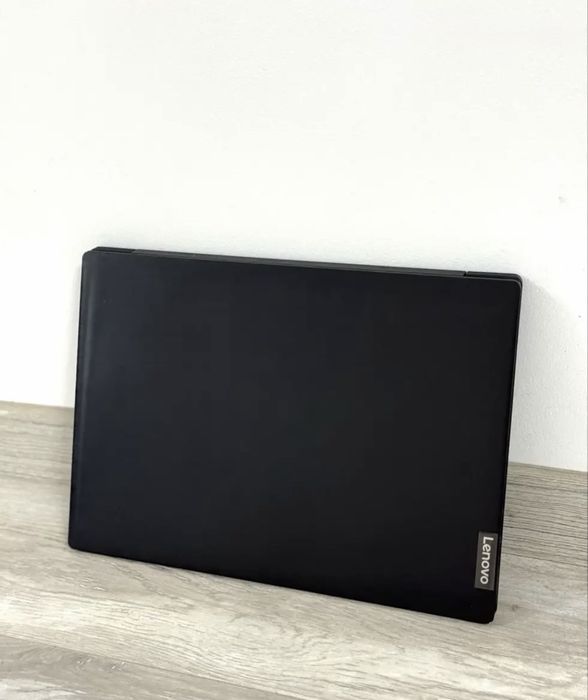 Продам ноутбук в отличном состоянии