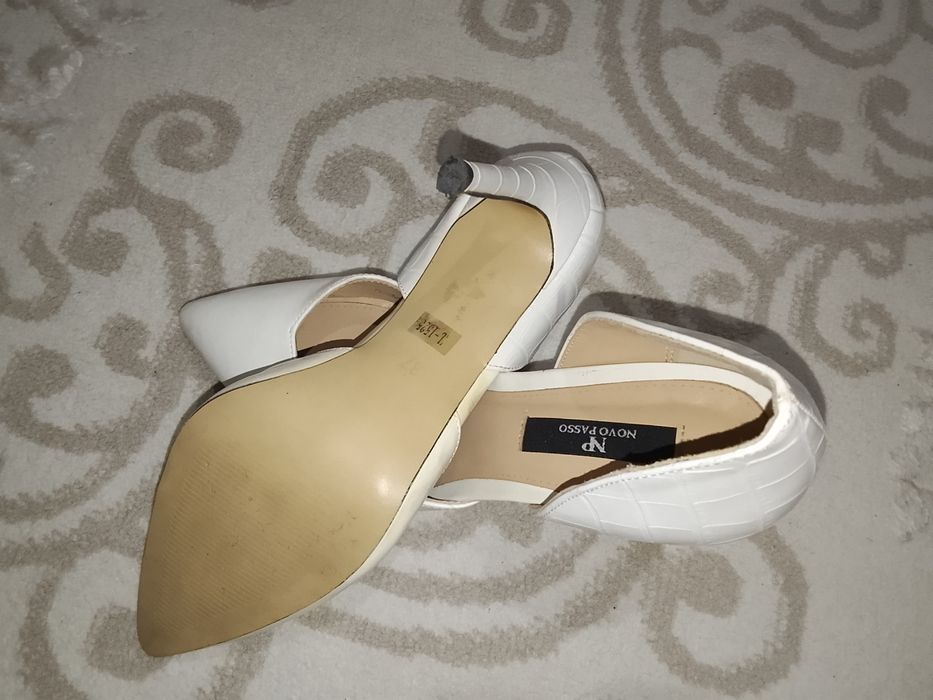 Туфельки модные почти новые