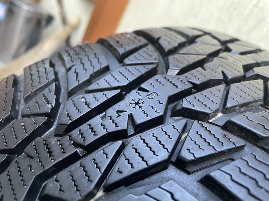 Зимни гуми Nokian 195 50 16