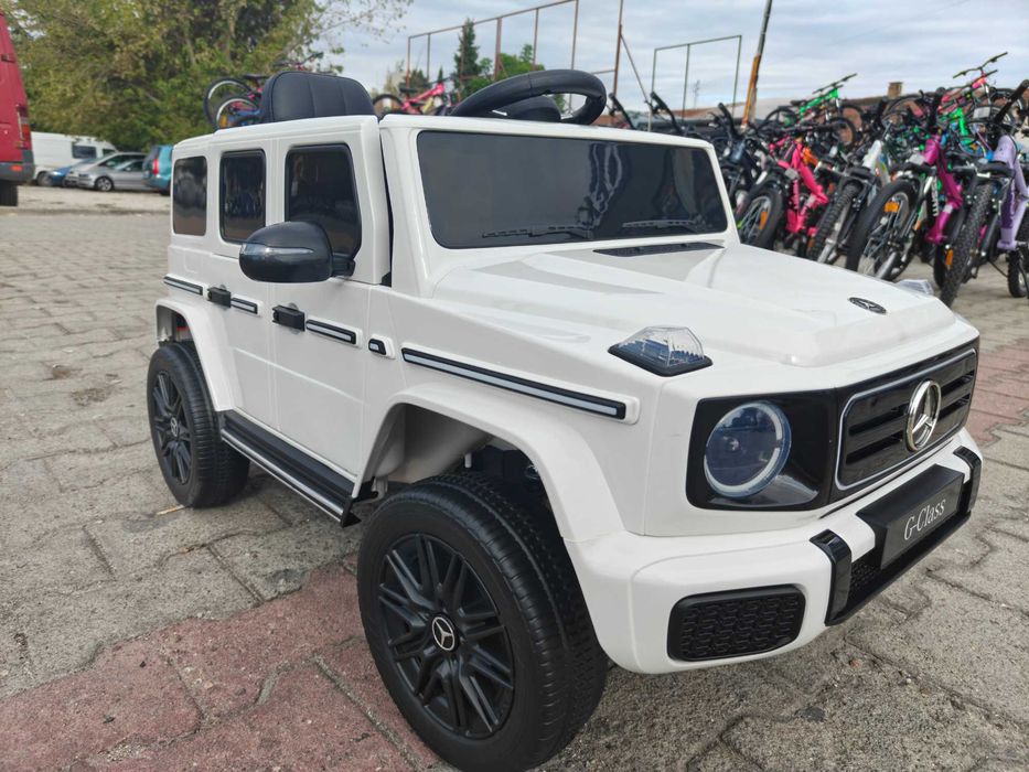 MERCEDES Акумулаторен джип Mercedes-Benz G580 бял