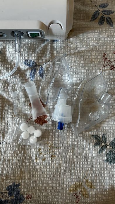 Продается детский компрессорный небулайзер