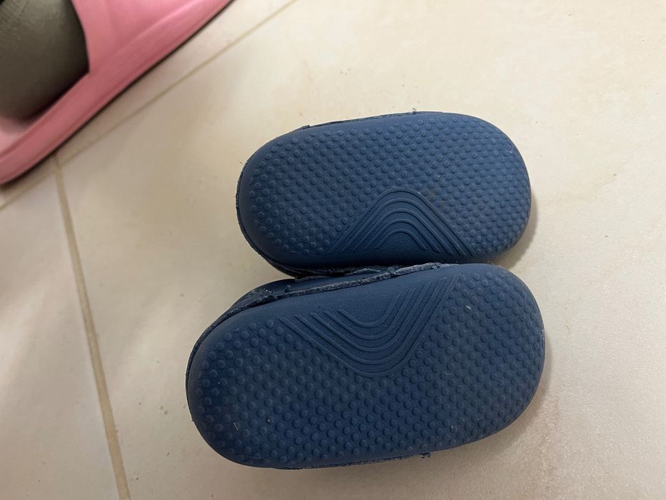 Бебешки обувки за прохождане