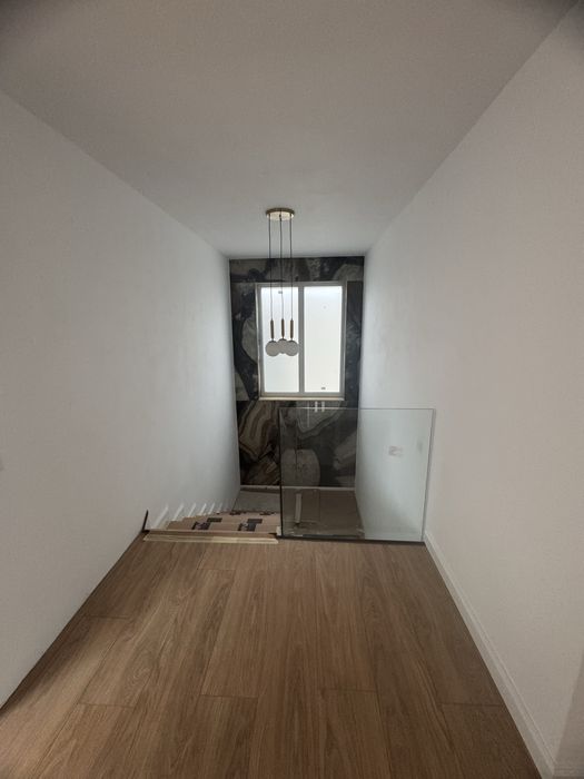 Constructii case la rosu sau la cheie si tot ce tine de constructii