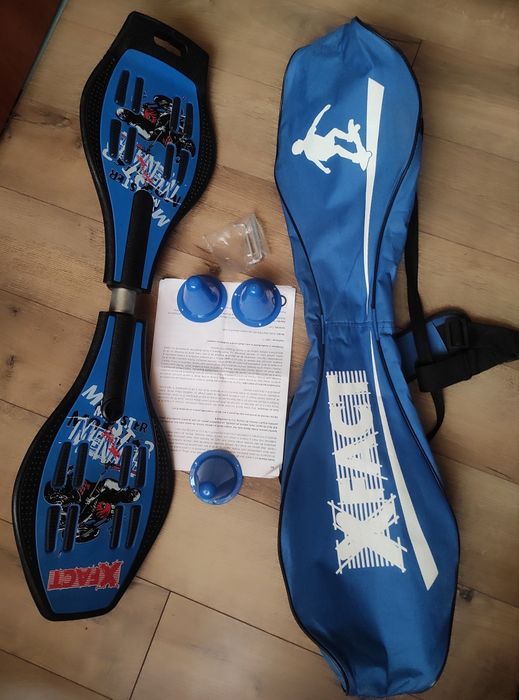 Waveboard cu husă și accesorii