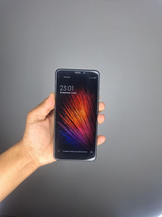 Redmi 5 32gb Imei:afitsalniy aybi:yuq