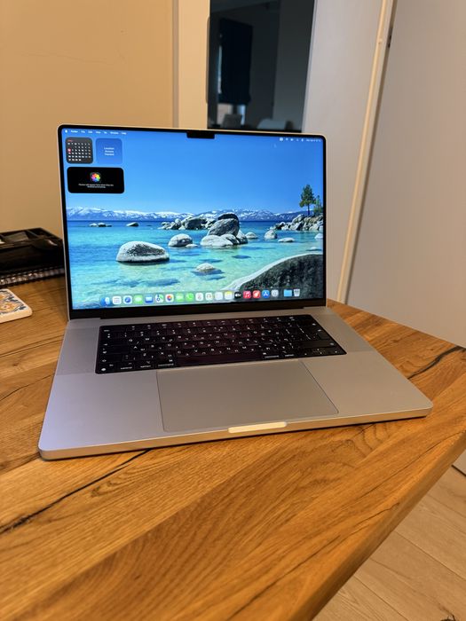 Apple MacBook Pro 16” M1