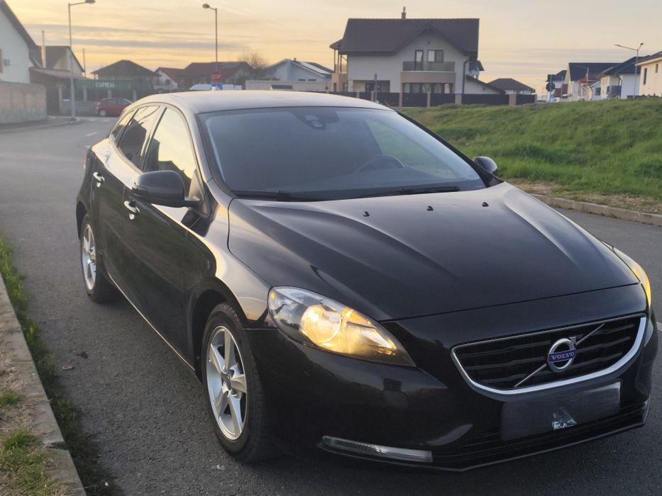 Volvo v40 /D2/2014