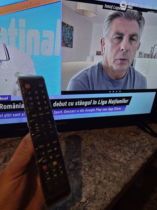 Televizor Led full  HD 81 cm/ 32" StarLight  Nou