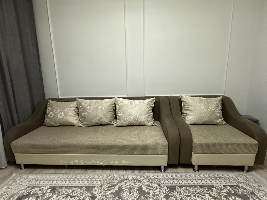 Продается диван в хорошем состоянии