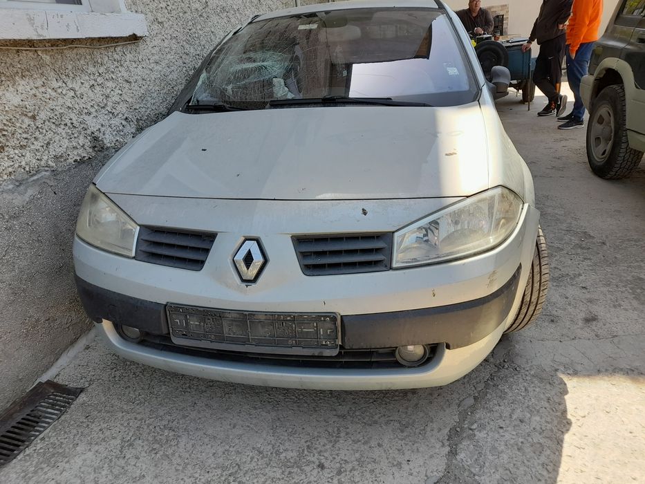 Рено меган 1,9 дци На части. Reno megan 2004