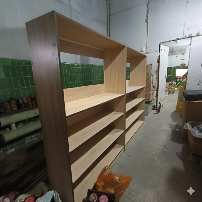 Полки ,стеллажи для товара