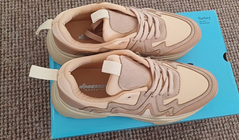 Маратонки RunnerBoss