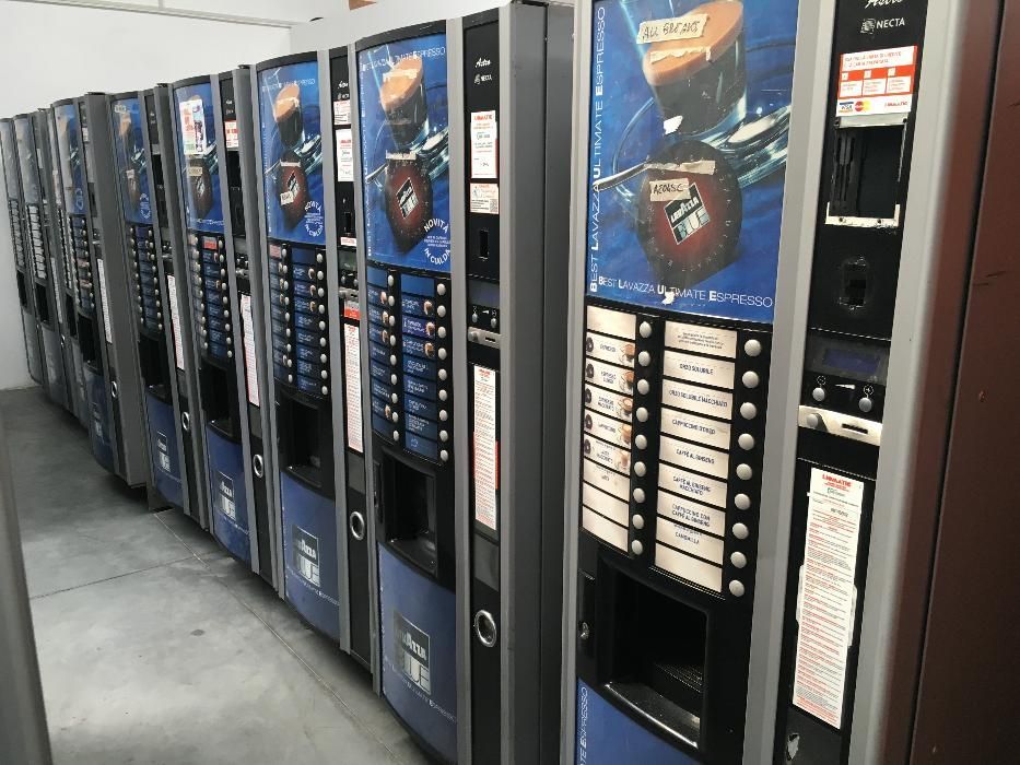 vindem automate cafea necta astro