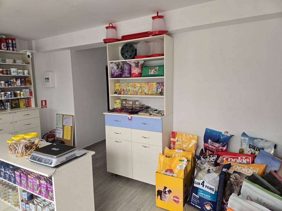 Mobilier farmacie veterinara