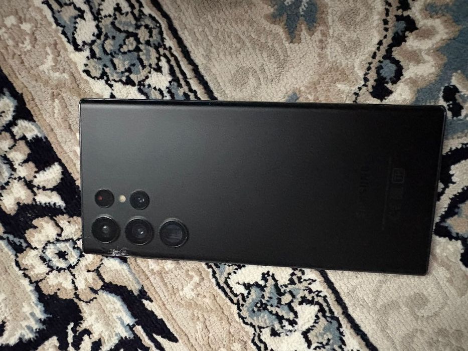 Продам Samsung S22 Ultra