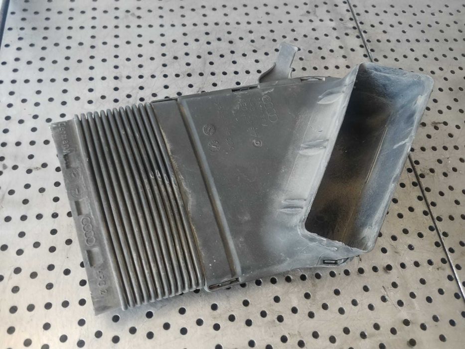 difuzor captare aer audi a4 b7  8e0129617d
