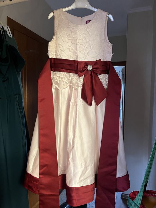 Платья на девочку 7-8 лет