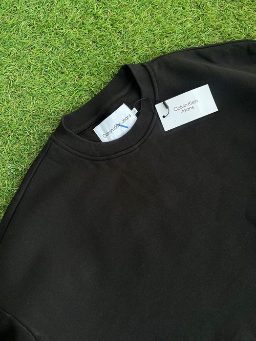 Дамска блузка : CALVIN KLEIN JEANS Cropped Sweatshirt M