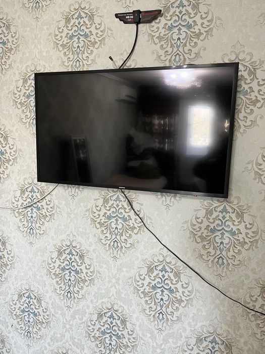 Смарт телевизор в отличном  состоянии