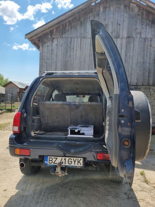 Vând suzuki grand vitara