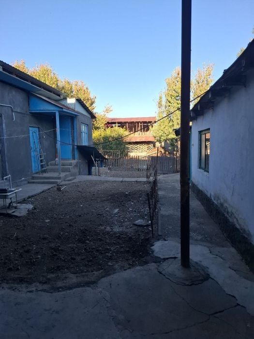 Бустонлик т. Азадбаш Козок аул 4 сотих 4х ховли