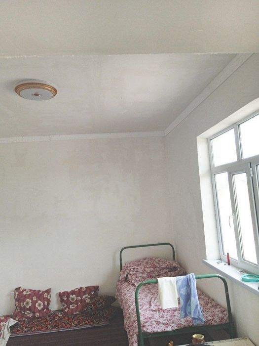 Toshkent viloyati Nurafshonda yangi qurilgan uy sotladi 2 sotix 4 xona