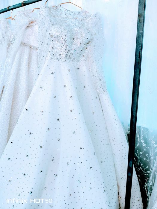 Sifatli Kelin koʻylaklar