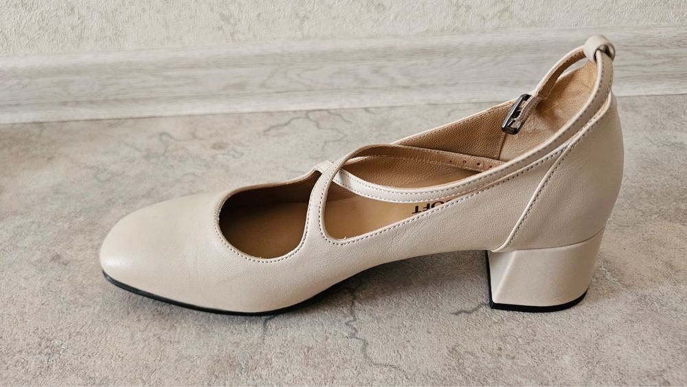Женские туфли Mary Jane