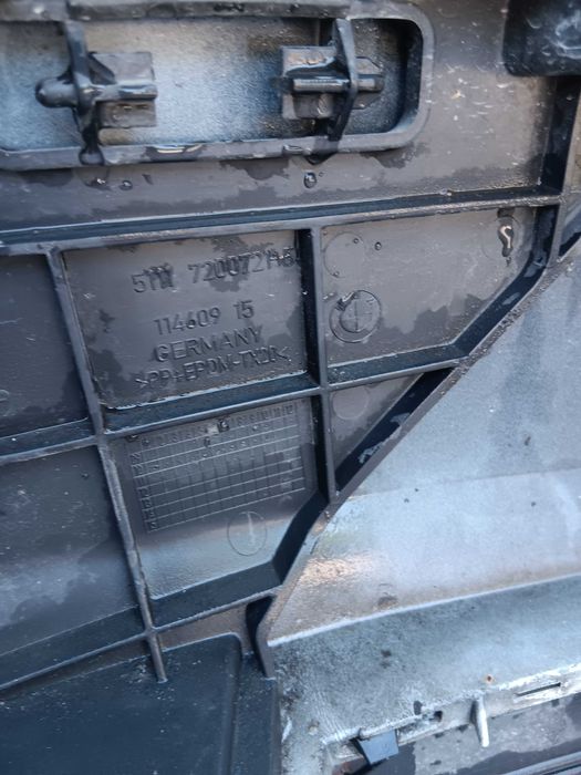 Предна броня за BMW F10