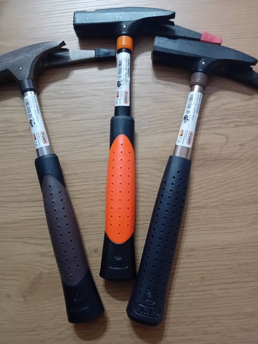 Ciocan dulgher Picard