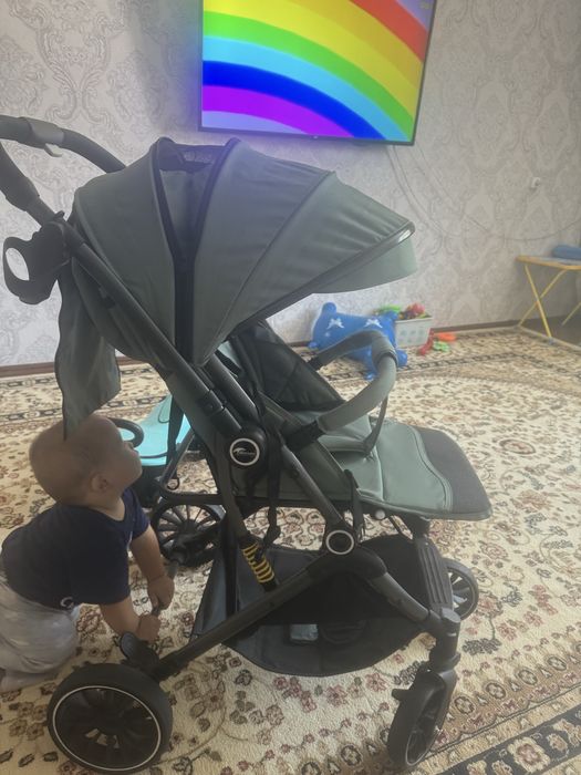 Продам коляску новая