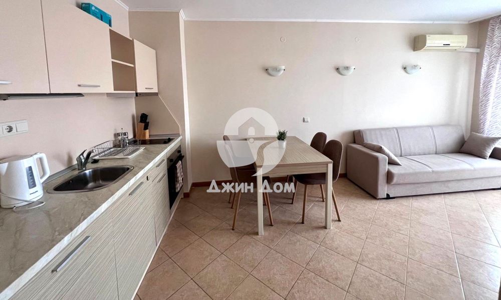 Продава се Двустаен апартамент в к.к. Слънчев бряг - 49 кв.м за 1040 €/кв.м - Снимка #2