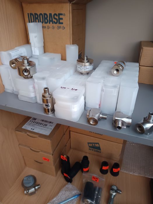 Механизъм за въртящо рамо за автомивка