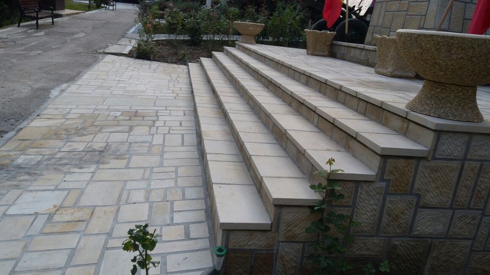 Piatra naturala taiata in gater pt.  scari,trepte si contratrepte