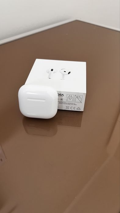 Срочно Airpods 4