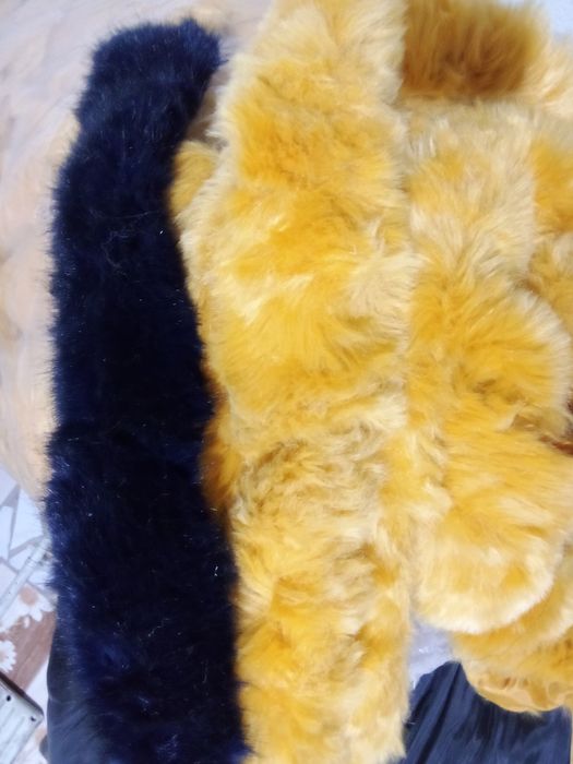 Мехавые варотники цвета имеются