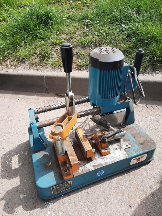 Pantograf Portabil Yilmaz FR 222 (sau similar) - Ideal pentru PVC și Aluminiu