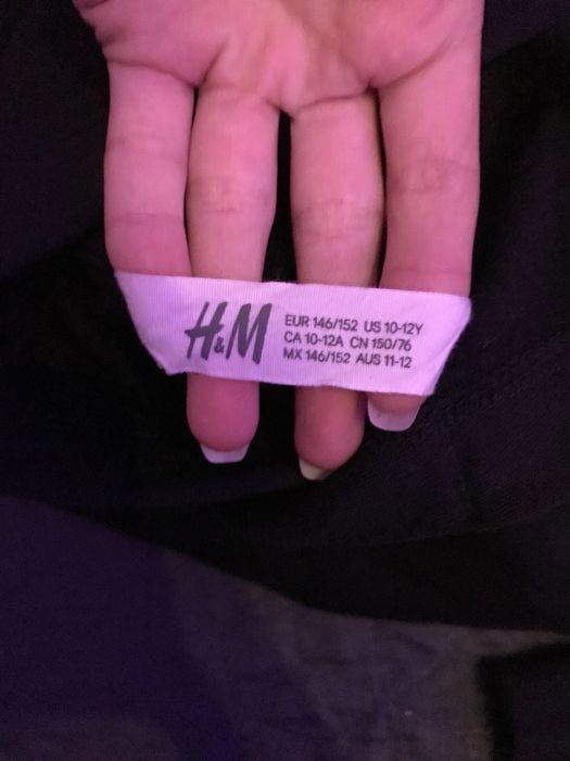 Hanorac scurt cu gluga