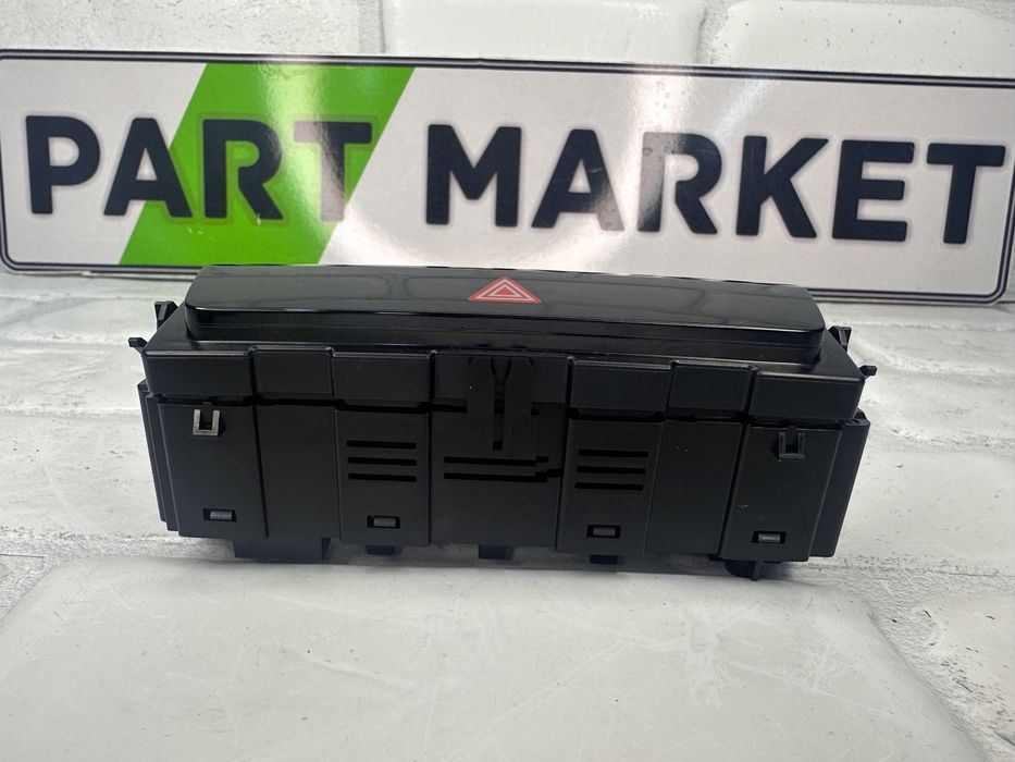 Бутон аварийни светлини AUDI Q4 E-TRON 85E925301P