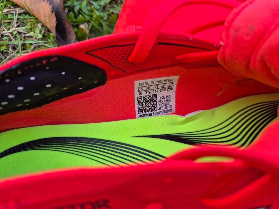 Футболни обувки Adidas Predator