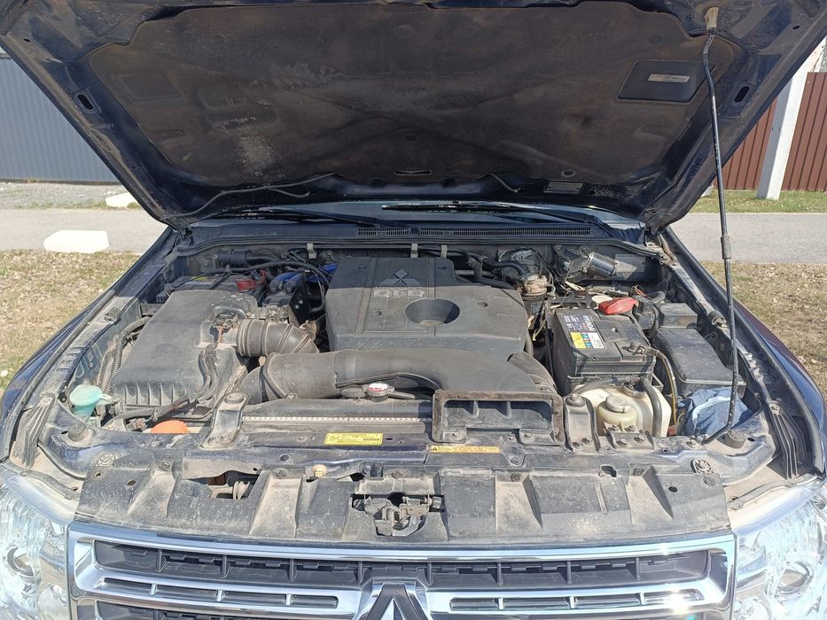 Продам Mitsubishi Pajero 4