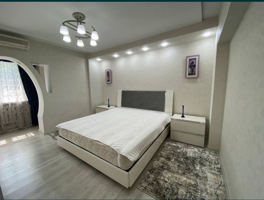 Метро, Ойбек ул чехова 2-комн. иностранец