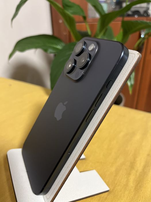 Iphone 15 pro акб 92%