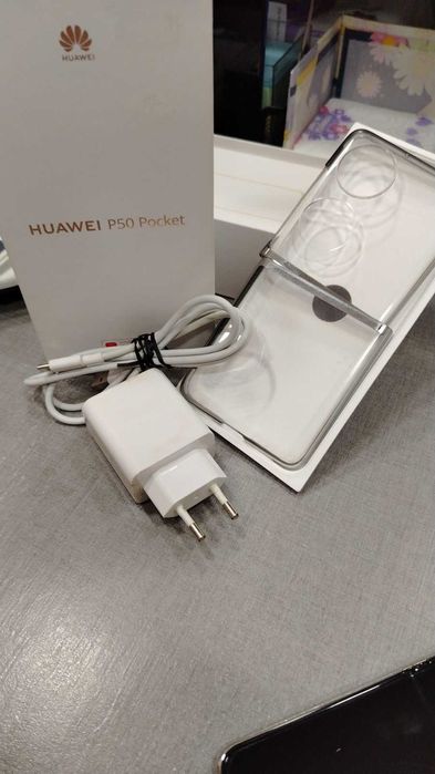 Huawei P50 Pocket, 256GB, 8GB RAM, 4G, White