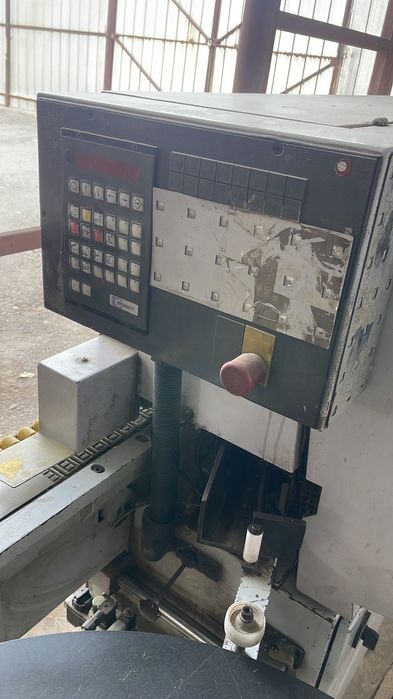 Кромкооблицовочный станок